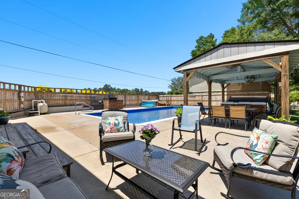 249 Lakeshore CIR Milledgeville, GA 31061