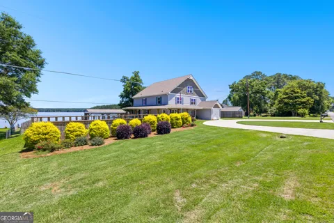 249 Lakeshore CIR