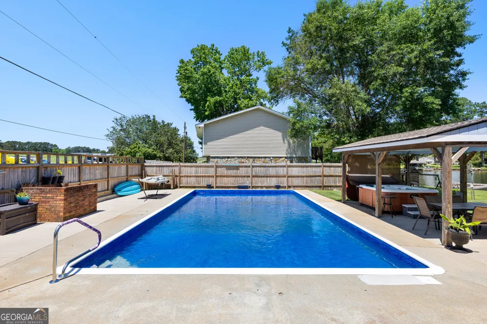 249 Lakeshore CIR Milledgeville, GA 31061