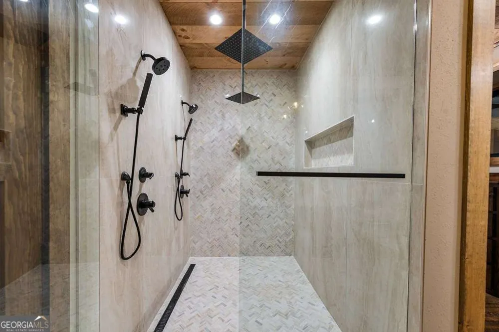 45 Shermans CT McCaysville, GA 30555