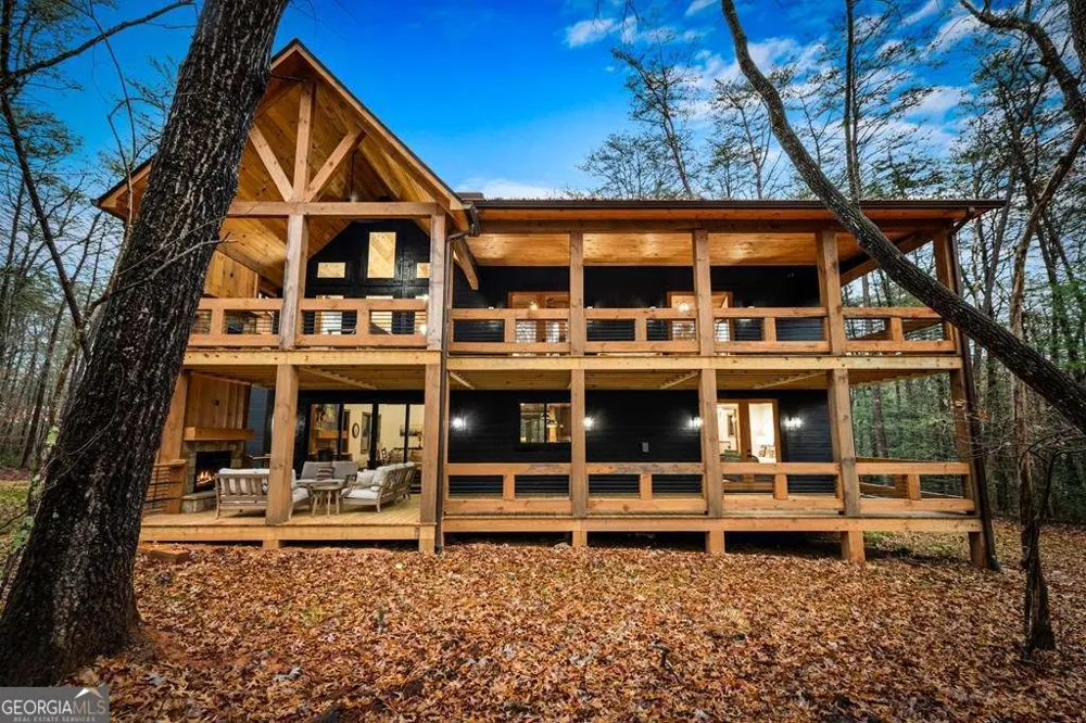 45 Shermans CT McCaysville, GA 30555