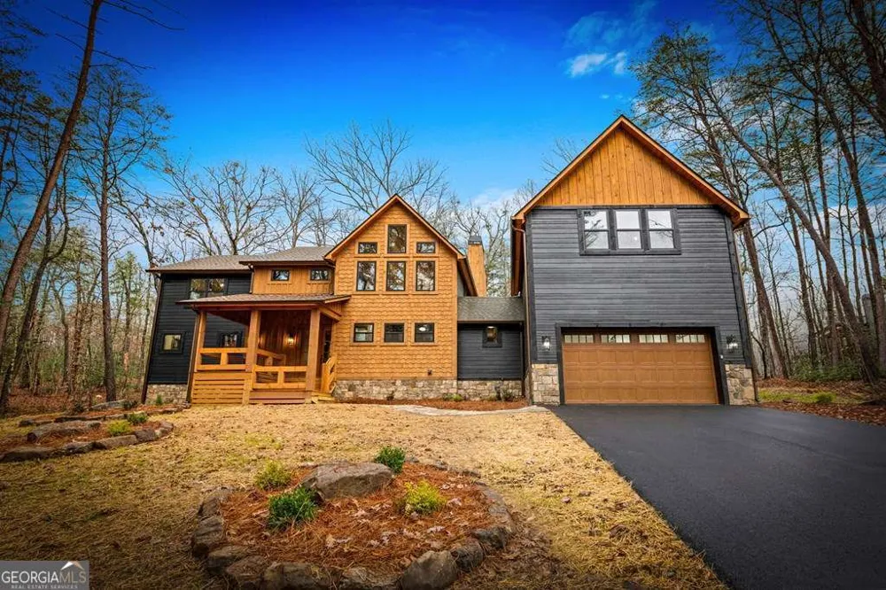 45 Shermans CT McCaysville, GA 30555