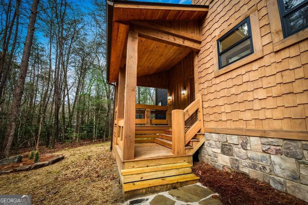 45 Shermans CT McCaysville, GA 30555