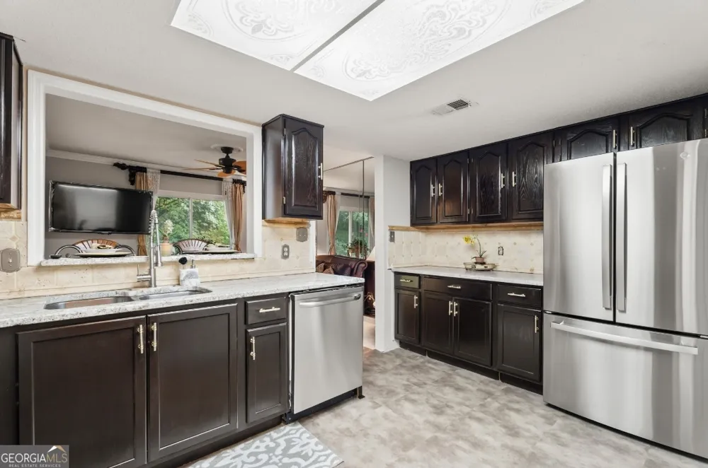 81 Hampshire CT Avondale Estates, GA 30002