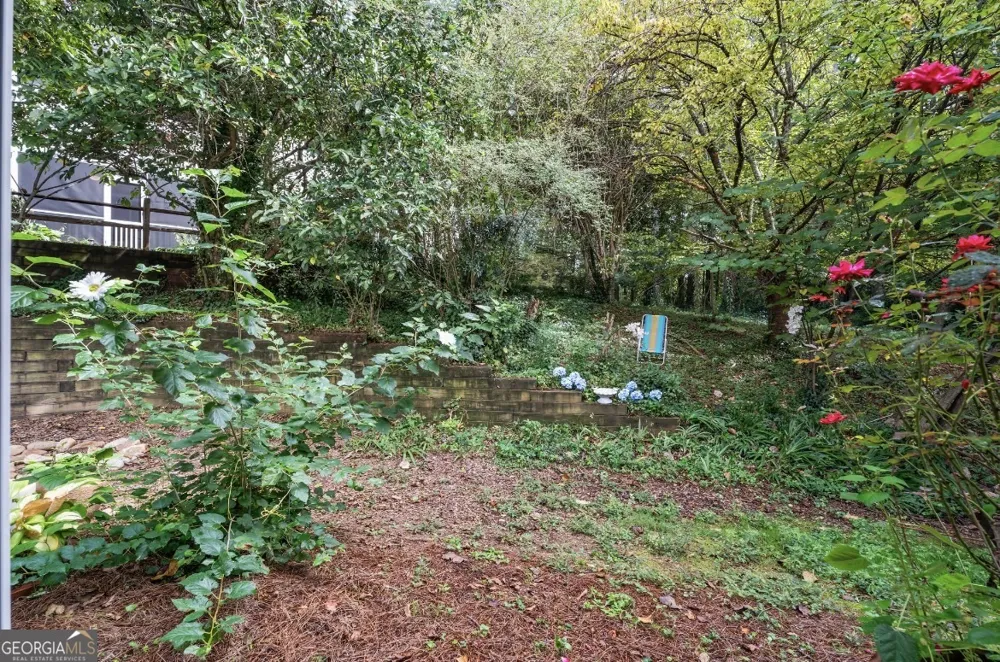 81 Hampshire CT Avondale Estates, GA 30002