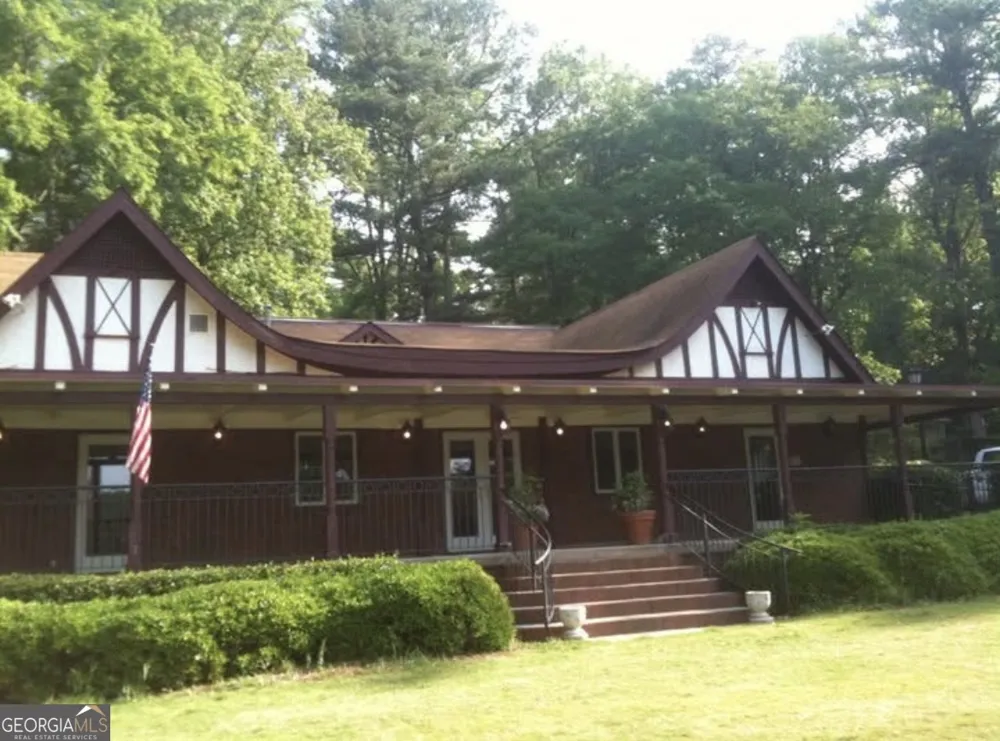 81 Hampshire CT Avondale Estates, GA 30002