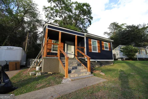 112 Saynor CIR