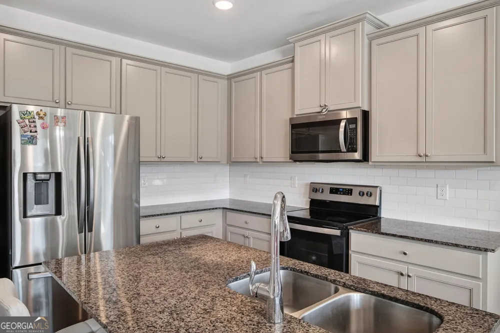 131 Regent PARK Hoschton, GA 30548