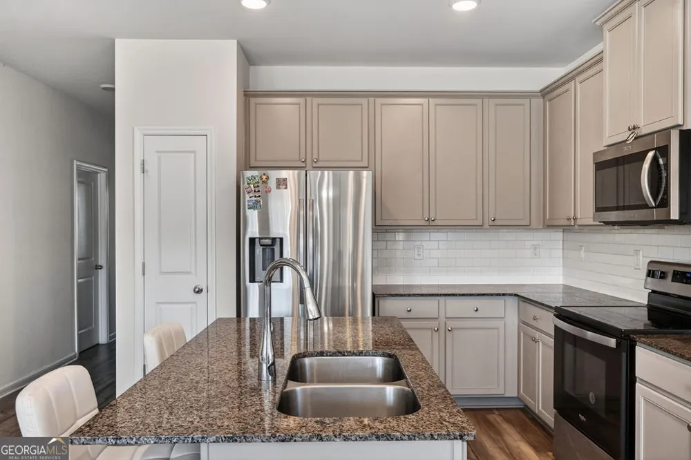 131 Regent PARK Hoschton, GA 30548