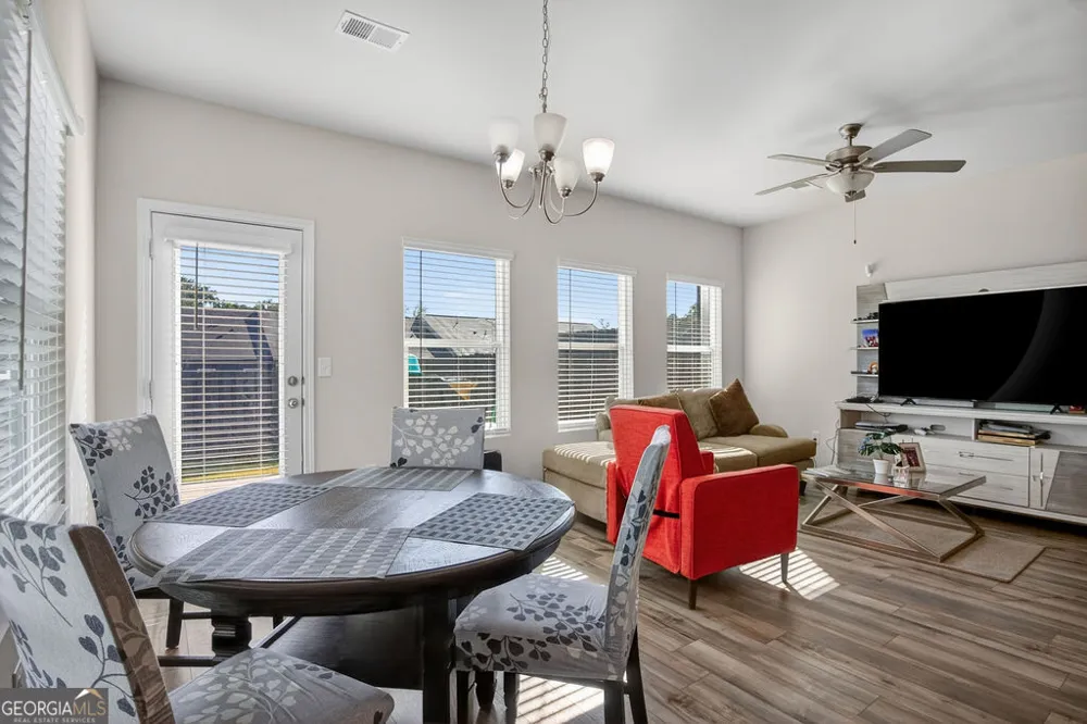 131 Regent PARK Hoschton, GA 30548