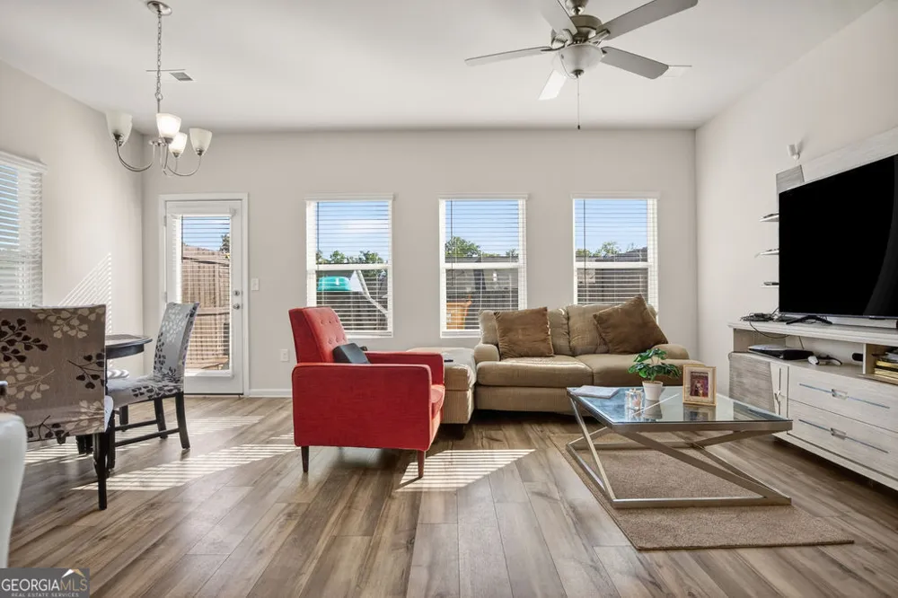 131 Regent PARK Hoschton, GA 30548