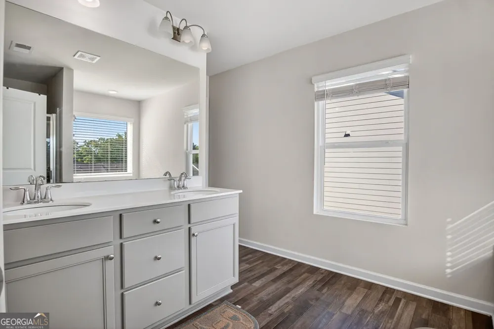 131 Regent PARK Hoschton, GA 30548
