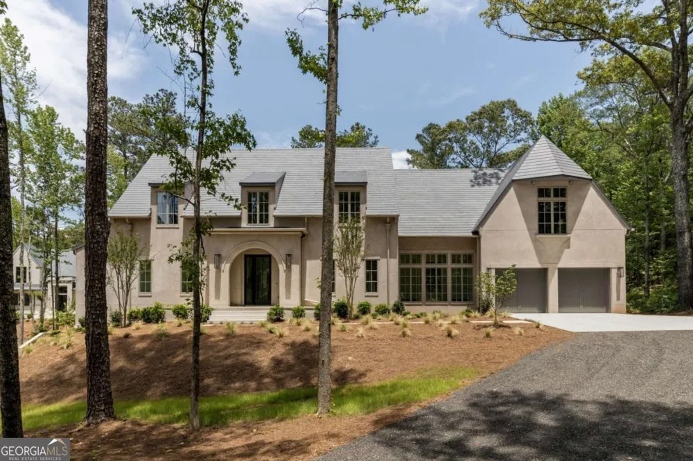 555 Augusta LN Chattahoochee Hills, GA 30268