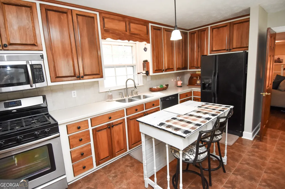 120 Mill Race RD Thomaston, GA 30286