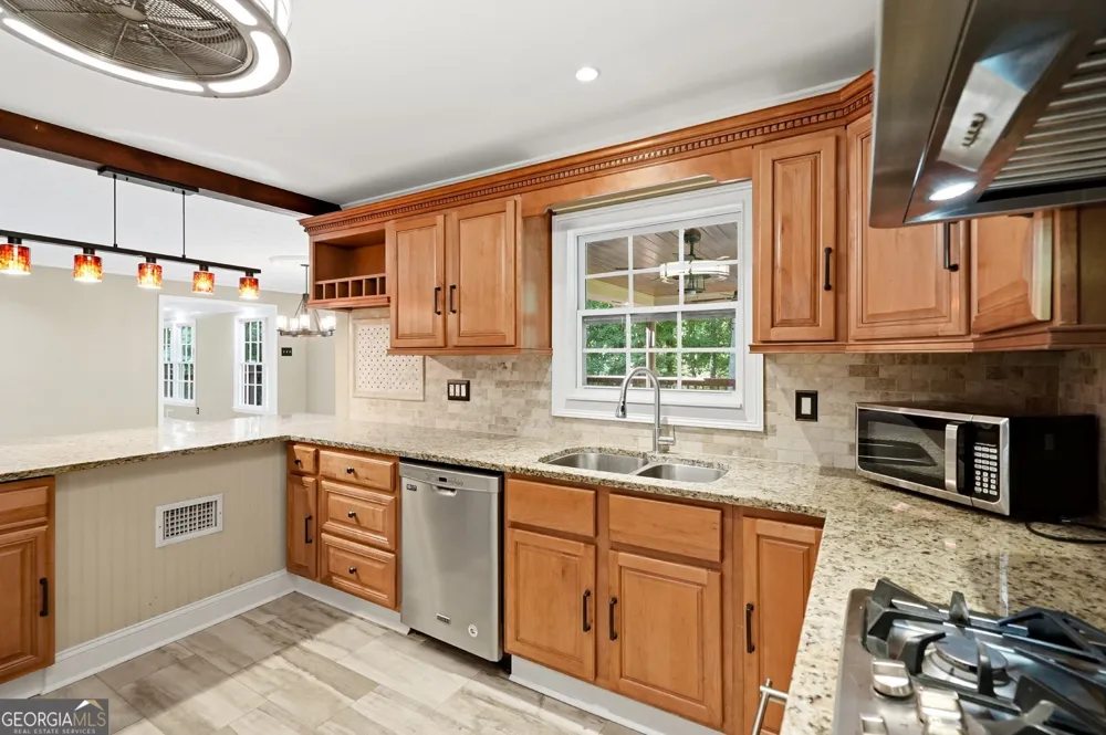 2915 Capot CT Snellville, GA 30039