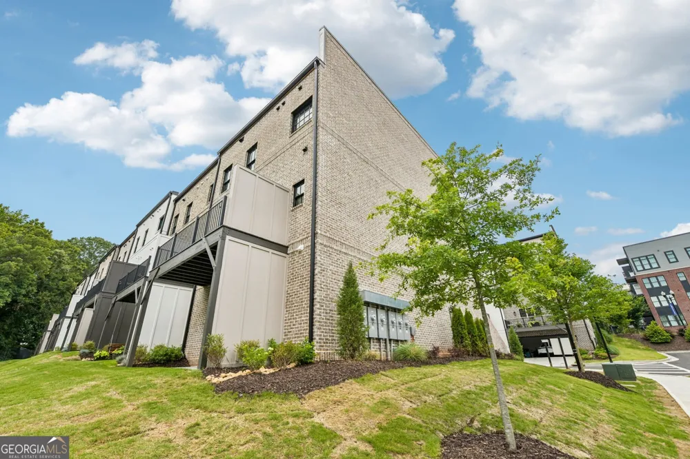 345 Sugarview RD Sugar Hill, GA 30518