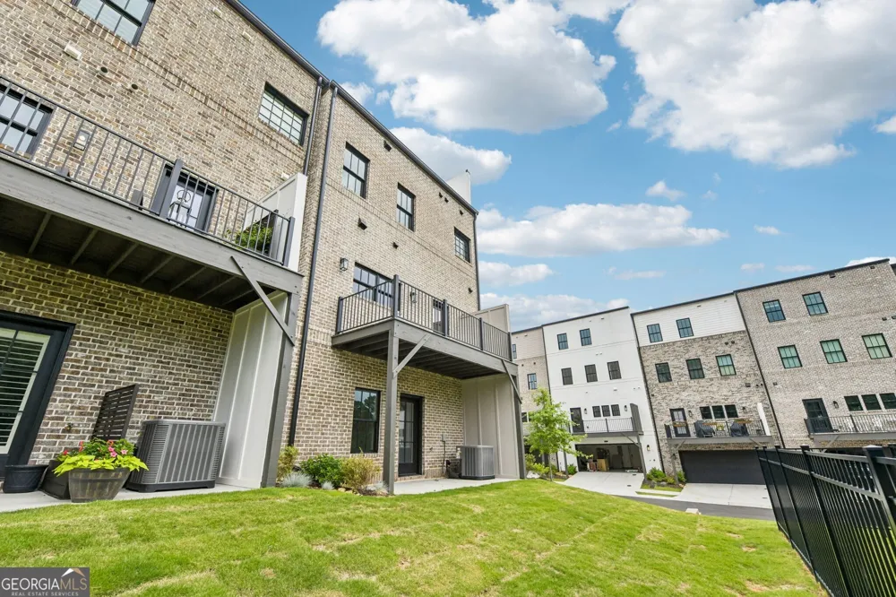 345 Sugarview RD Sugar Hill, GA 30518