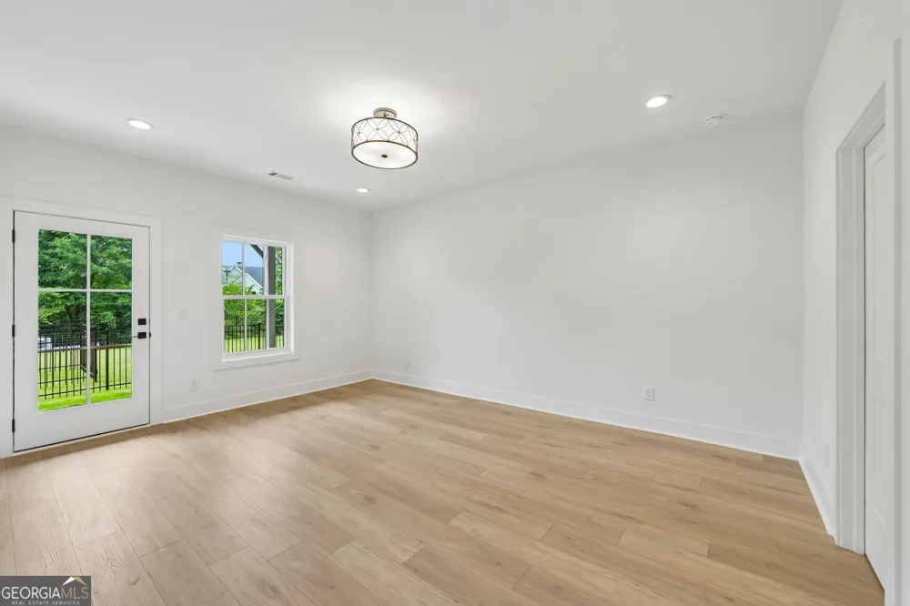 345 Sugarview RD Sugar Hill, GA 30518