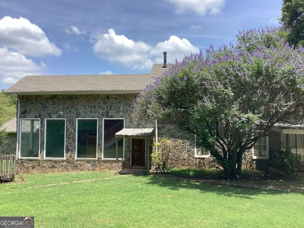 220 Ennis RD Barnesville, GA 30204