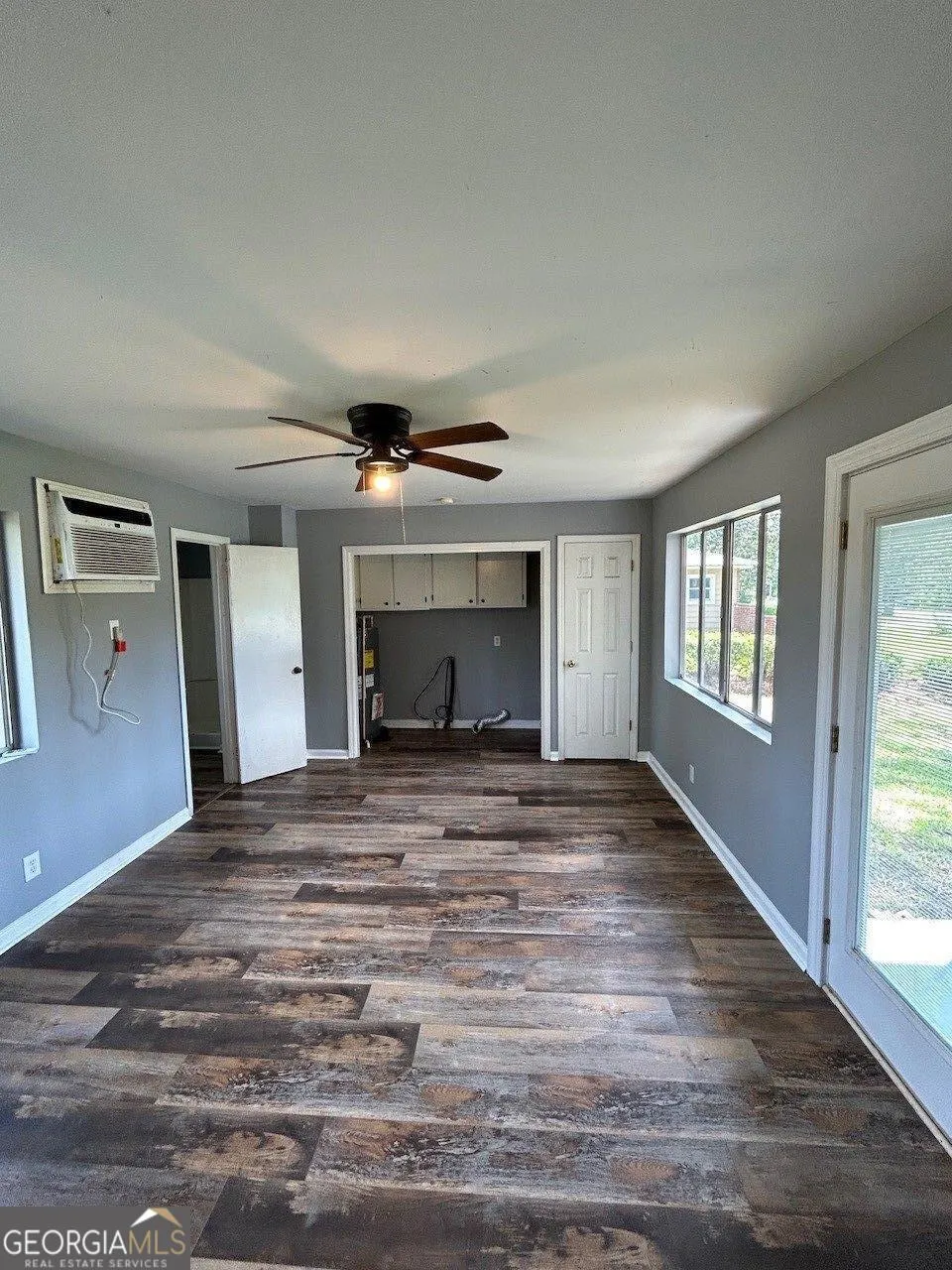 843 Prosperity DR Swainsboro, GA 30401