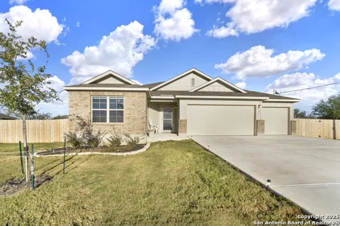 121 Cheyenne Dr