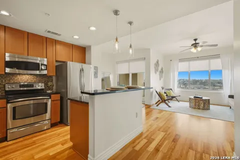 215 Center #804