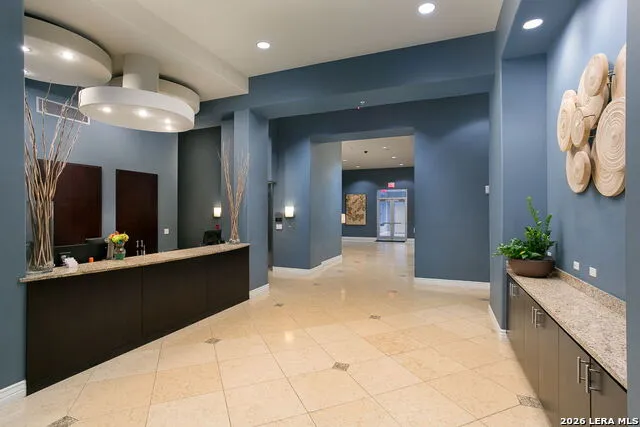 215 Center #804 San Antonio, TX 78202
