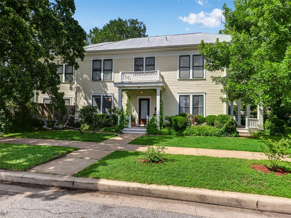200 W 40th Street Austin, TX 78751