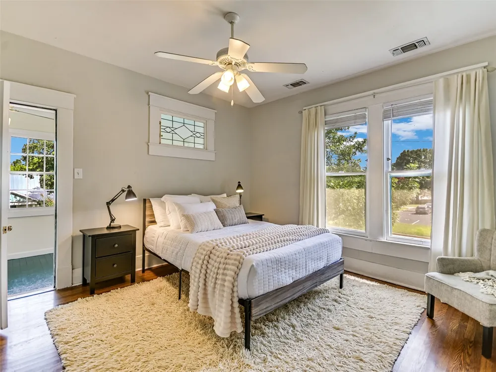 200 W 40th Street Austin, TX 78751