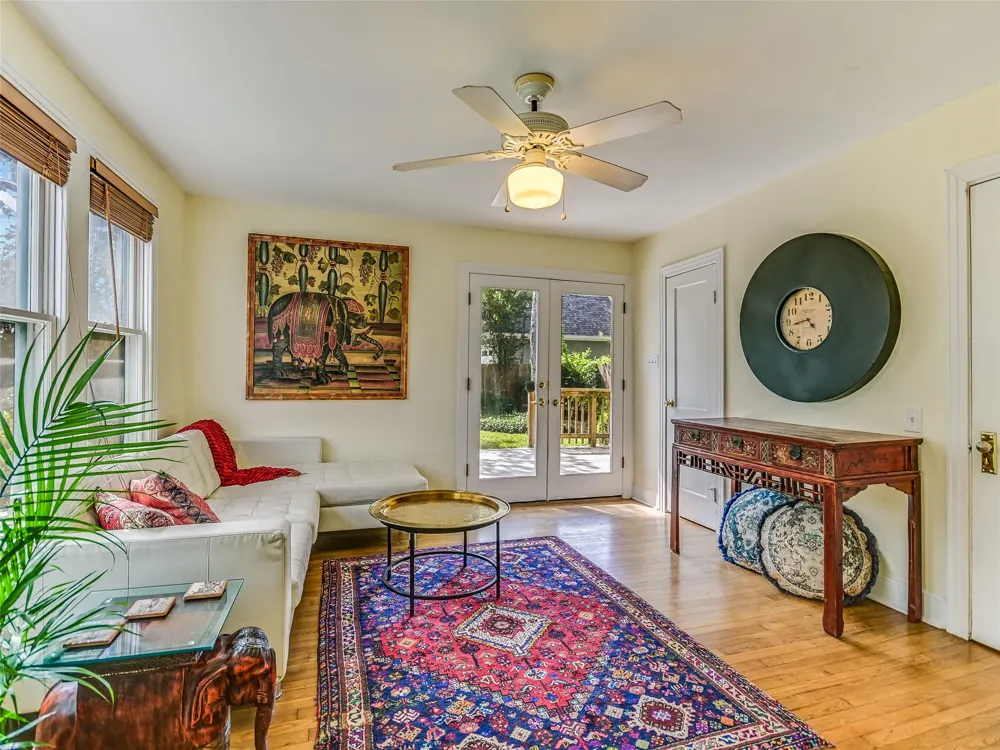 200 W 40th Street Austin, TX 78751