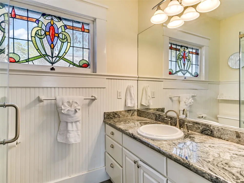 200 W 40th Street Austin, TX 78751