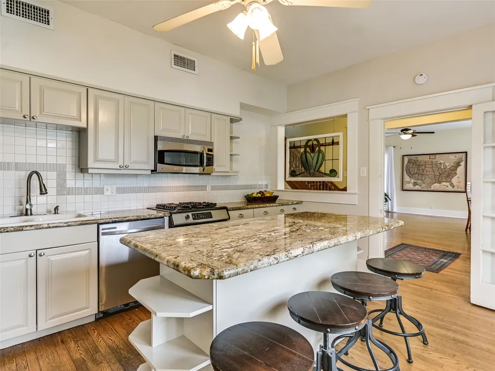200 W 40th Street Austin, TX 78751