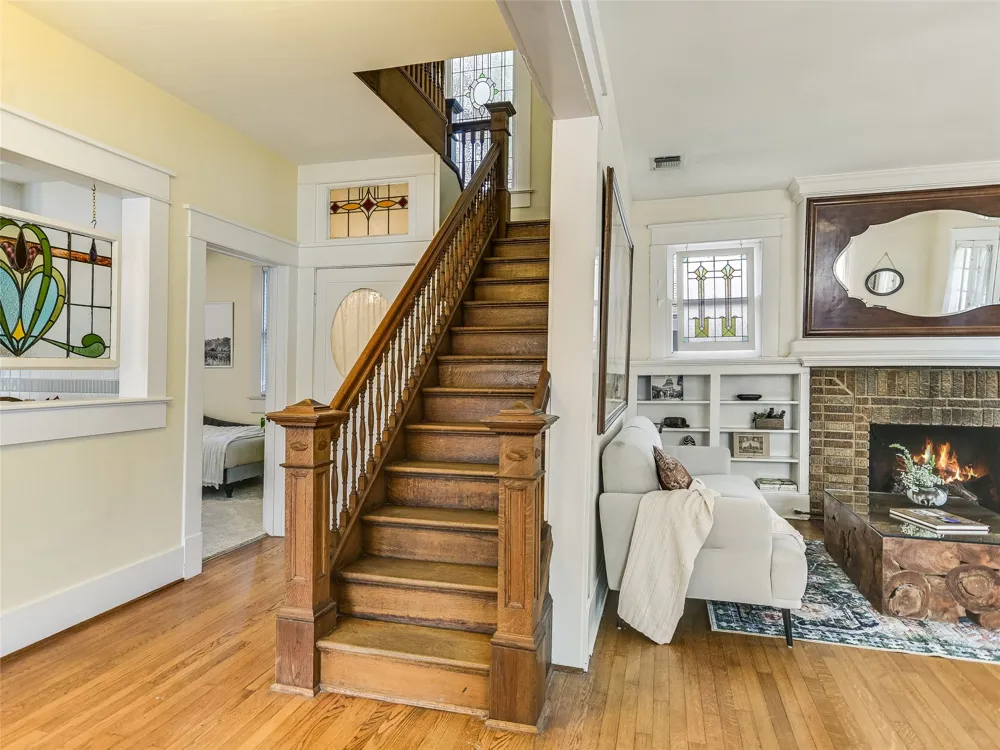 200 W 40th Street Austin, TX 78751