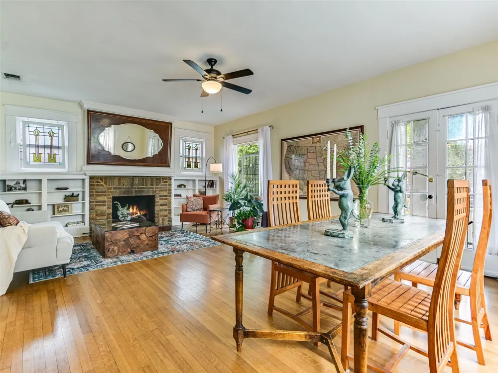 200 W 40th Street Austin, TX 78751