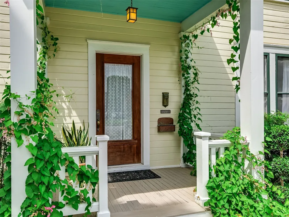 200 W 40th Street Austin, TX 78751