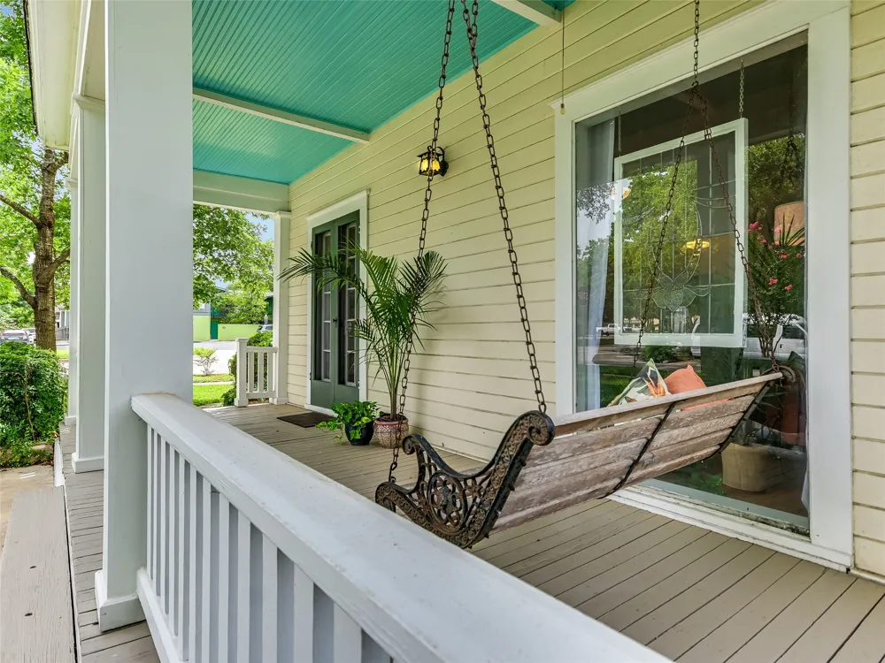 200 W 40th Street Austin, TX 78751