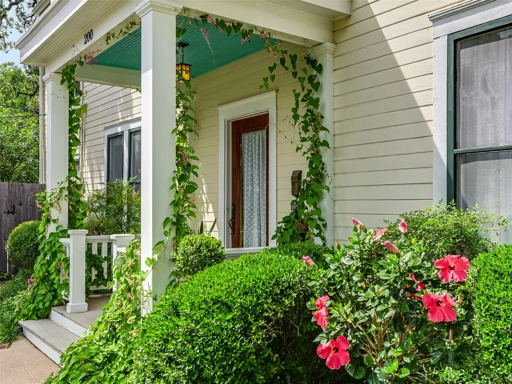 200 W 40th Street Austin, TX 78751