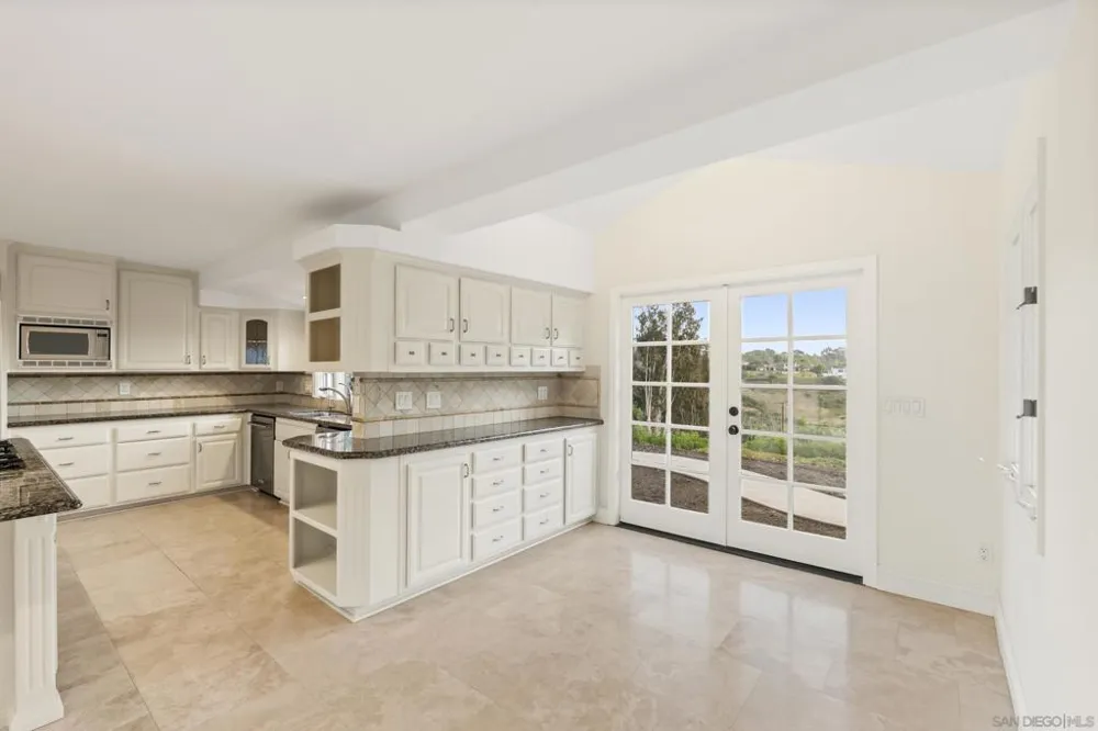 16551 Zumaque Rancho Santa Fe, CA 92067