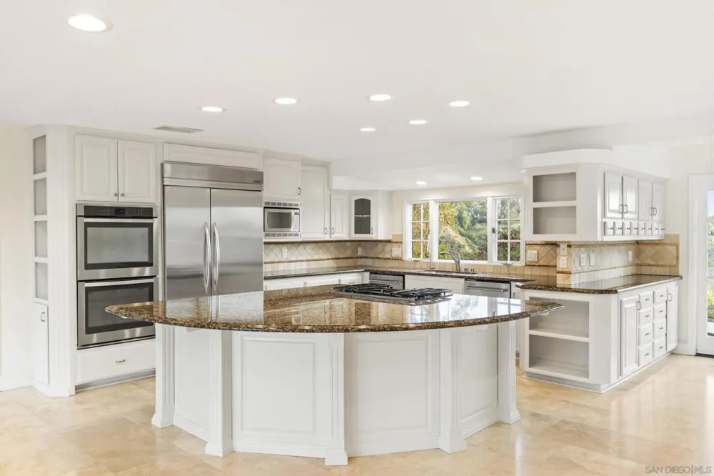 16551 Zumaque Rancho Santa Fe, CA 92067