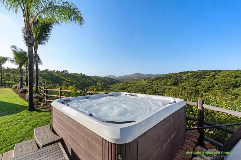 16551 Zumaque Rancho Santa Fe, CA 92067