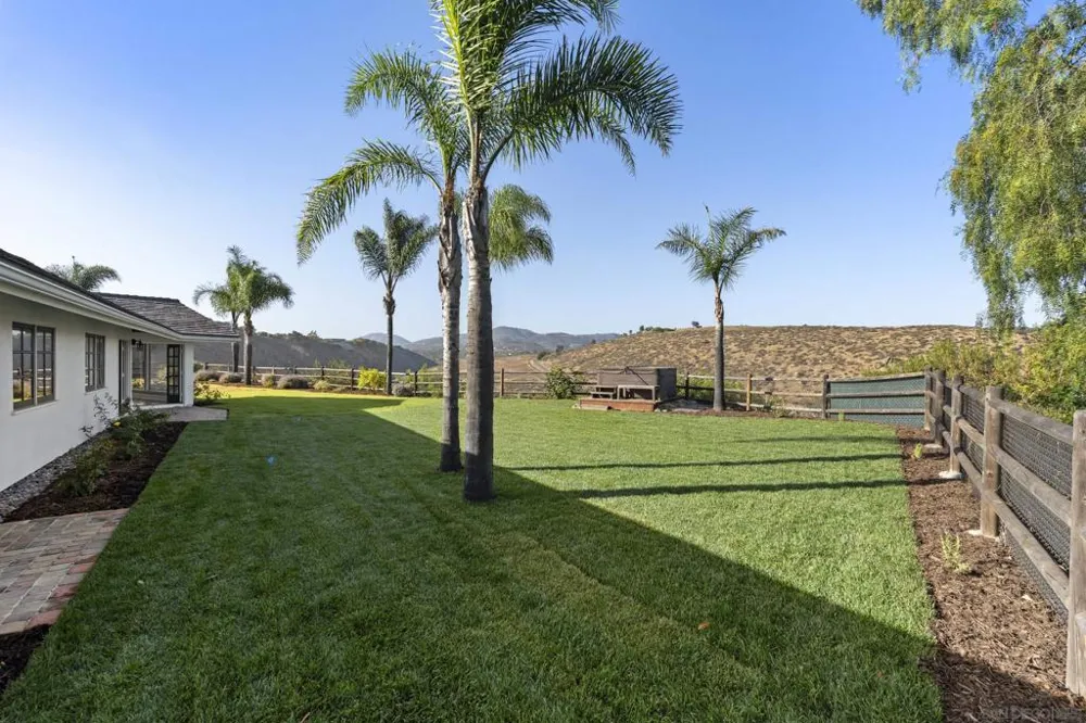 16551 Zumaque Rancho Santa Fe, CA 92067