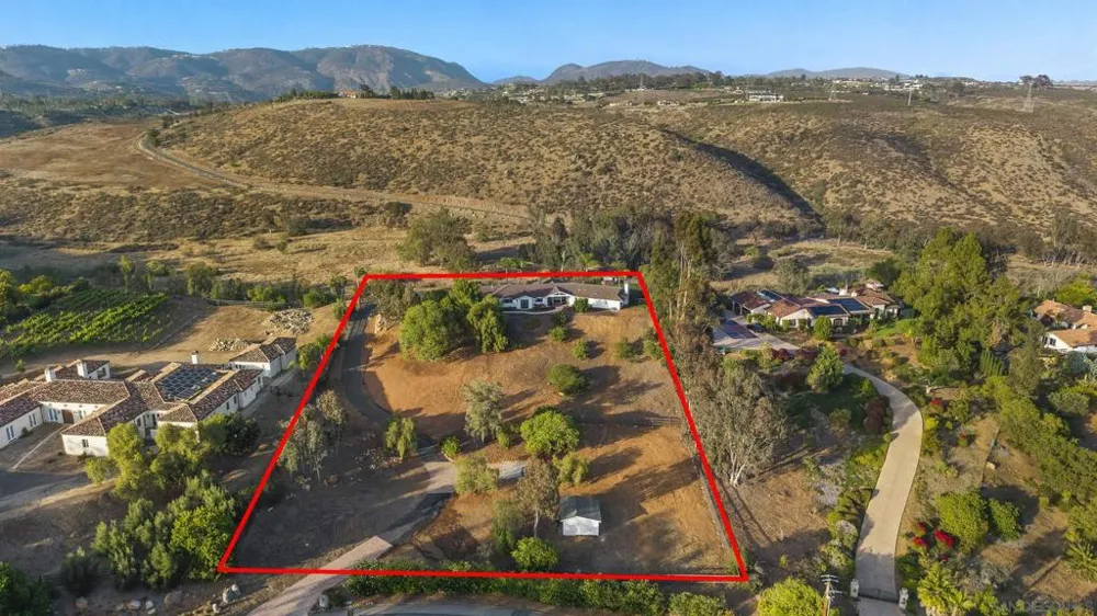 16551 Zumaque Rancho Santa Fe, CA 92067