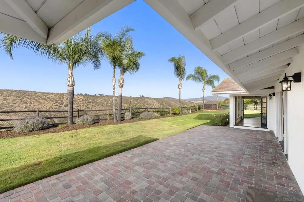 16551 Zumaque Rancho Santa Fe, CA 92067