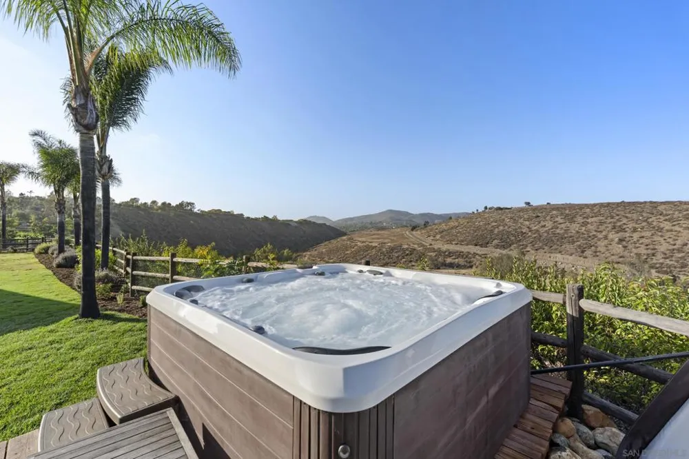 16551 Zumaque Rancho Santa Fe, CA 92067