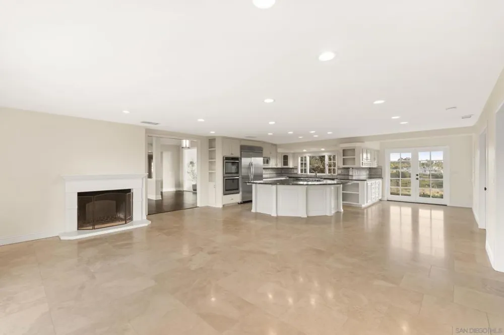 16551 Zumaque Rancho Santa Fe, CA 92067