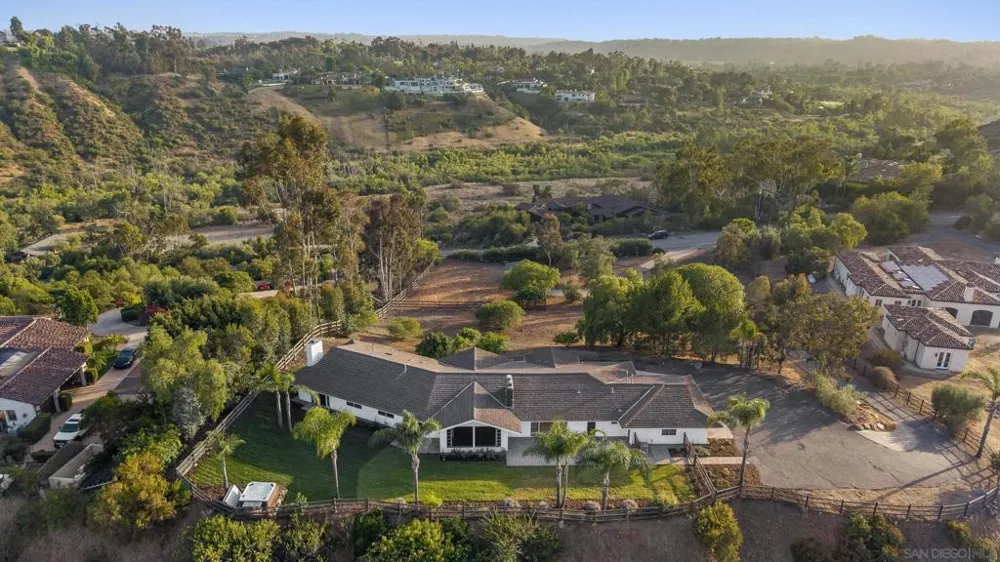 16551 Zumaque Rancho Santa Fe, CA 92067