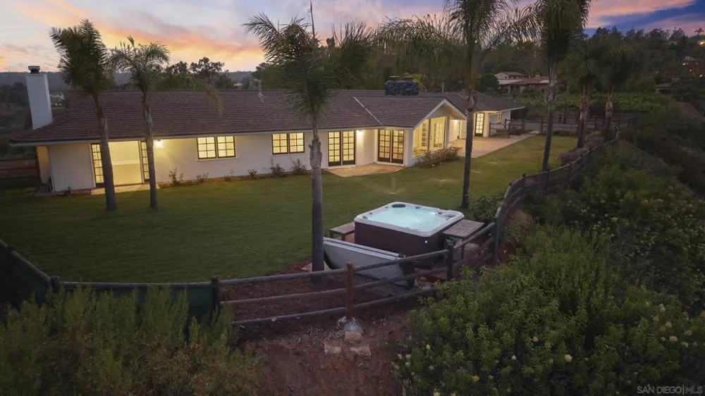 16551 Zumaque Rancho Santa Fe, CA 92067