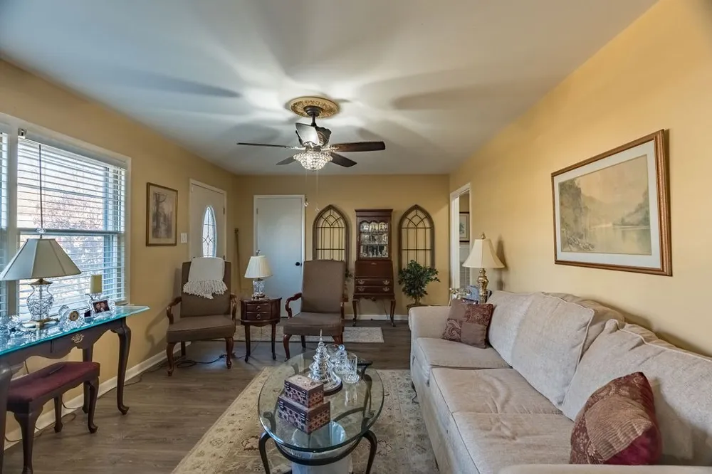 411 Hershey Dr Hopkinsville, KY 42240