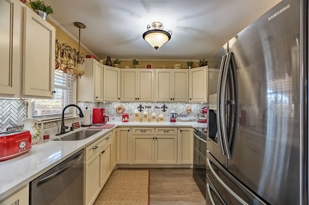 411 Hershey Dr Hopkinsville, KY 42240