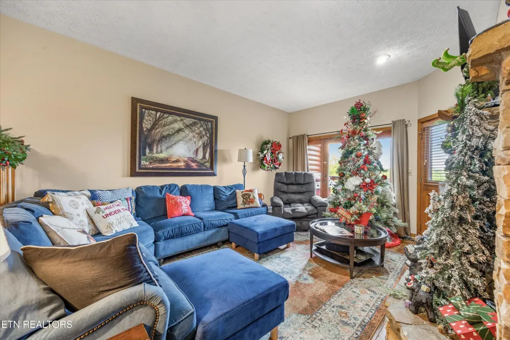 2044 Hickory Ridge Way #3334 Sevierville, TN 37862